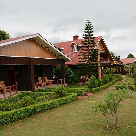 Hill Top Villa Hotel Калау Екстериор снимка
