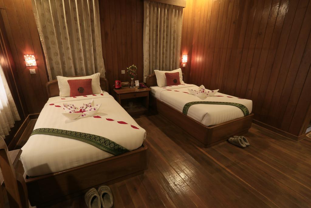 Hill Top Villa Hotel Калау Екстериор снимка