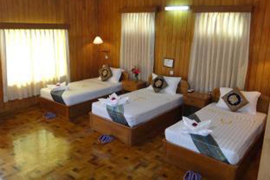 Hill Top Villa Hotel Калау Стая снимка