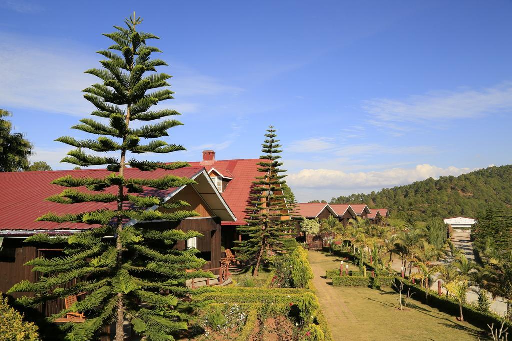 Hill Top Villa Hotel Калау Екстериор снимка